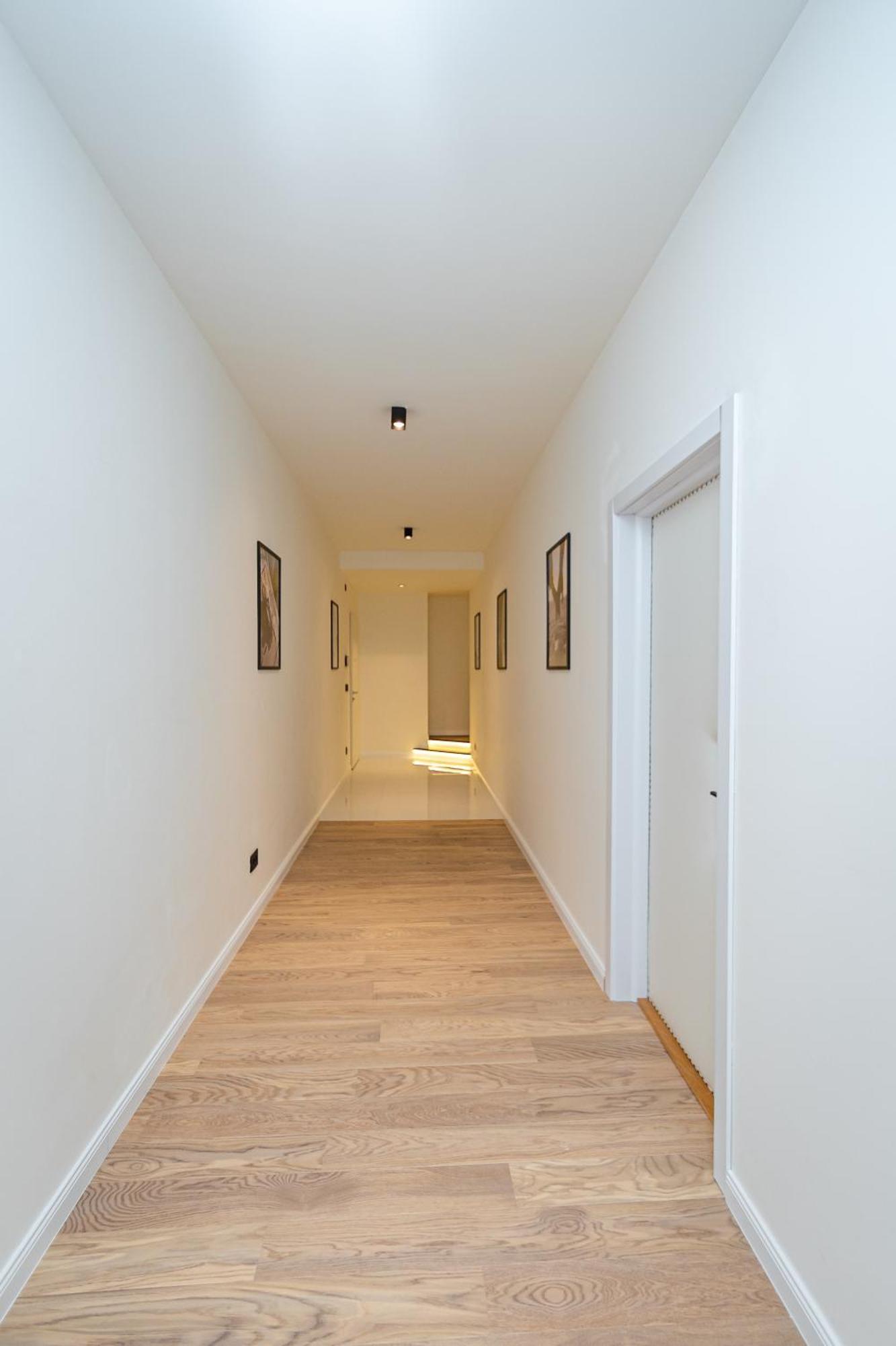 Sinfonia Lux 1205-1 Apartment Sajmiste Luaran gambar