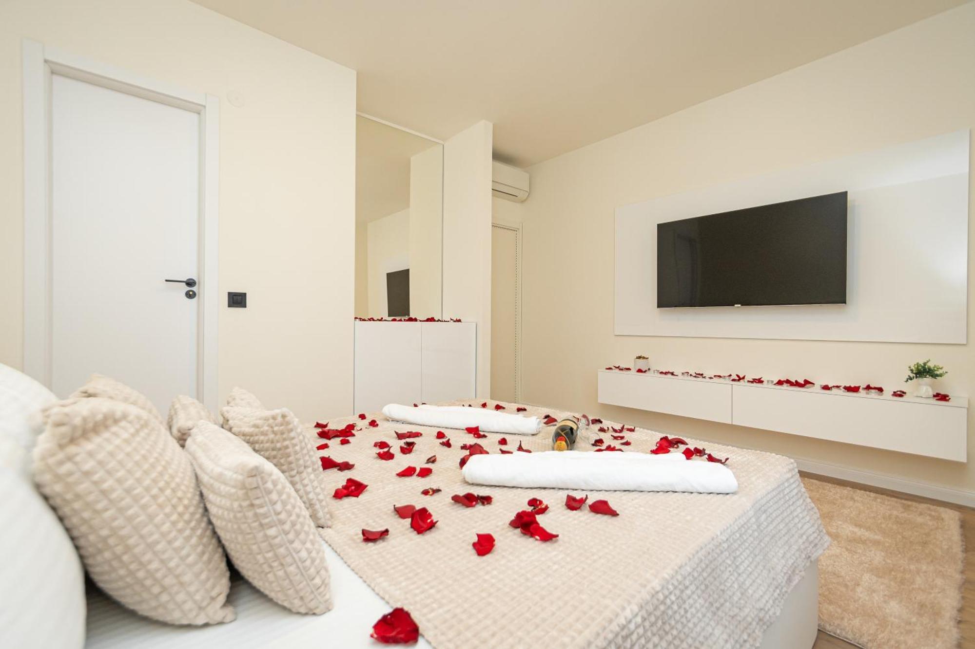 Sinfonia Lux 1205-1 Apartment Sajmiste Luaran gambar