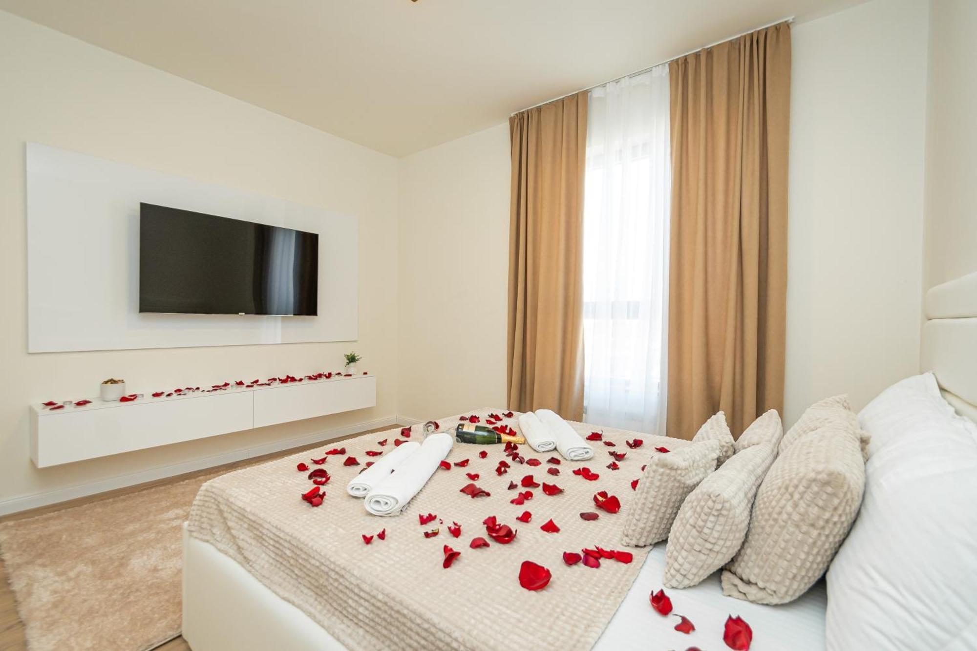 Sinfonia Lux 1205-1 Apartment Sajmiste Luaran gambar