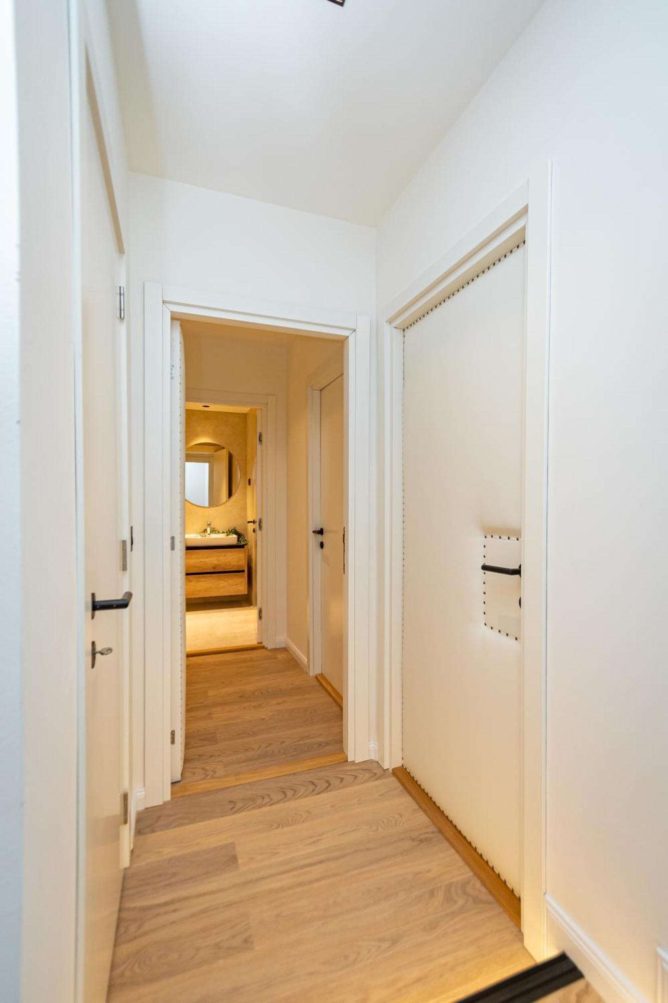 Sinfonia Lux 1205-1 Apartment Sajmiste Luaran gambar