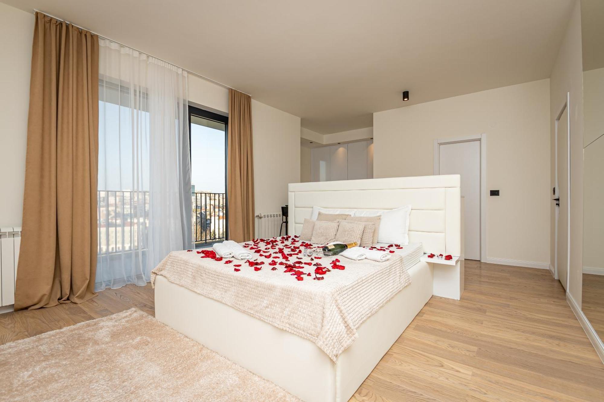 Sinfonia Lux 1205-1 Apartment Sajmiste Luaran gambar