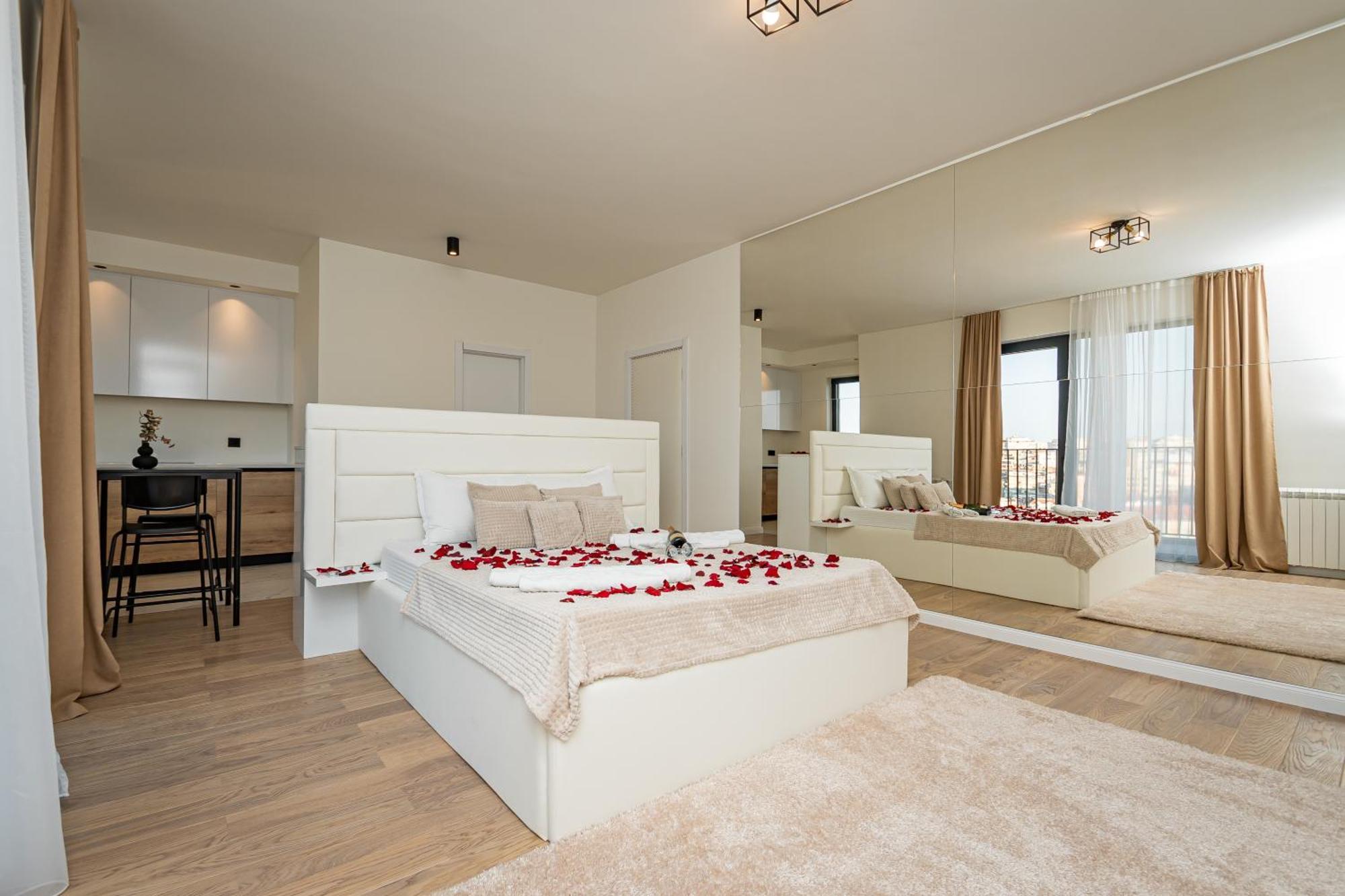Sinfonia Lux 1205-1 Apartment Sajmiste Luaran gambar